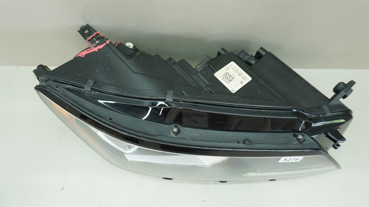 2016-2019 VOLKSWAGEN PASSAT FRONT RIGHT PASSENGERS SIDE HALOGEN HEADLIGHT OEM