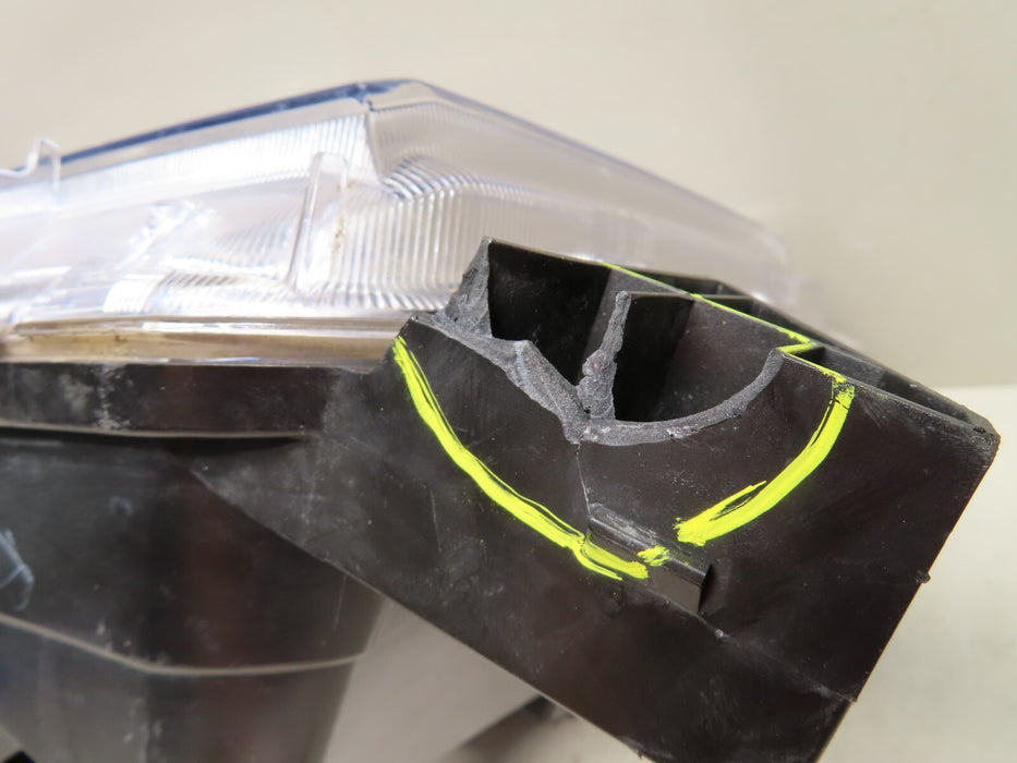 2007-2013 TOYOTA TUNDRA RIGHT PASSENGER SIDE HEADLIGHT HALOGEN LAMP OEM