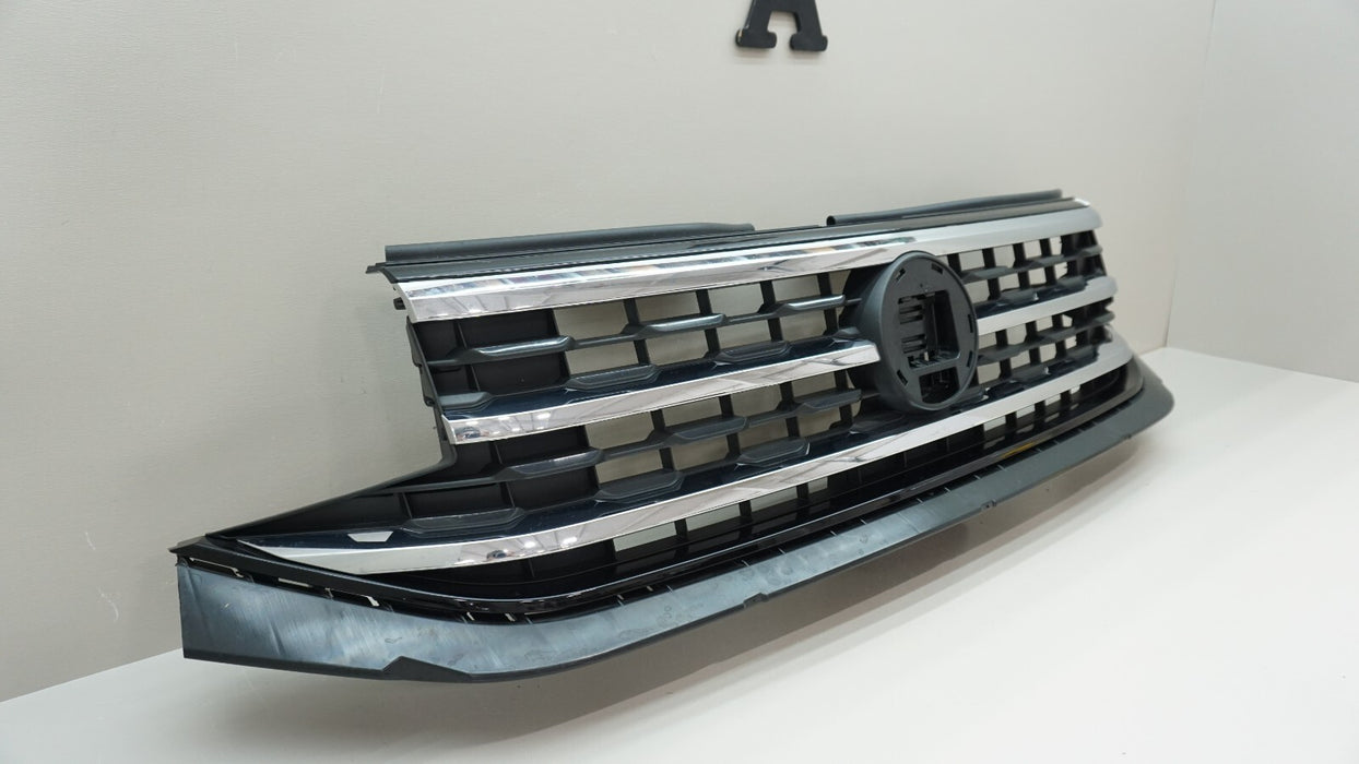 2020-2021 VOLKSWAGEN ATLAS FRONT BUMPER RADIATOR GRILL GRILLE OEM 3CM853653
