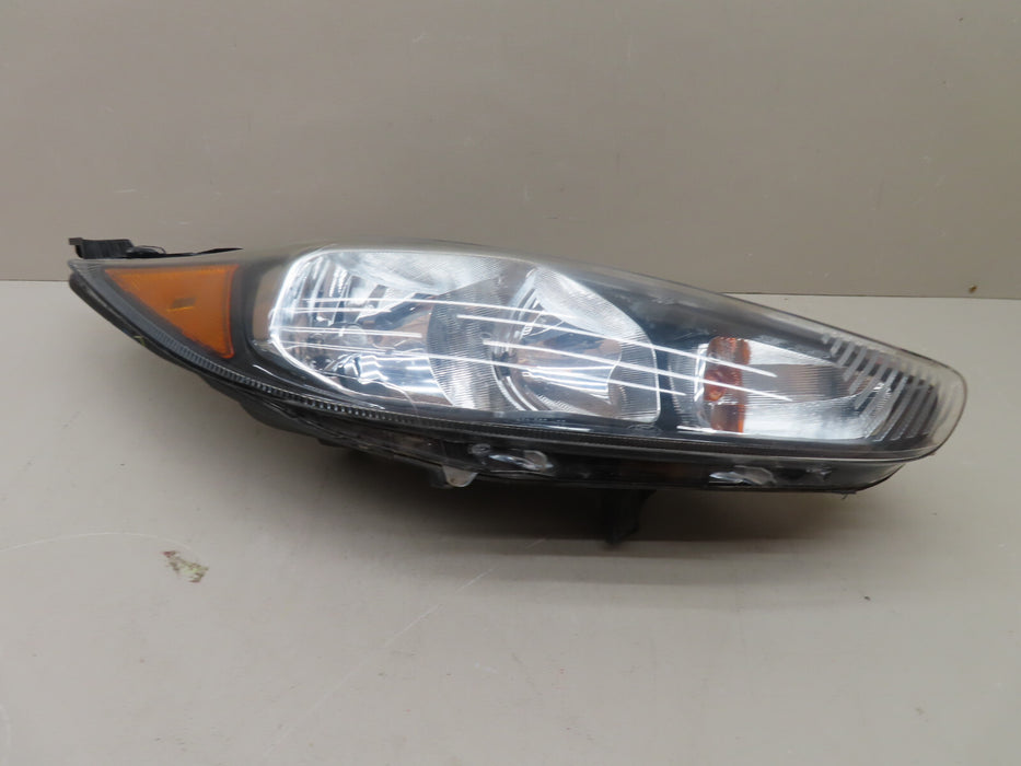 2014-2018 FORD FIESTA FRONT RIGHT PASSENGER RH SIDE HALOGEN HEADLIGHT OEM