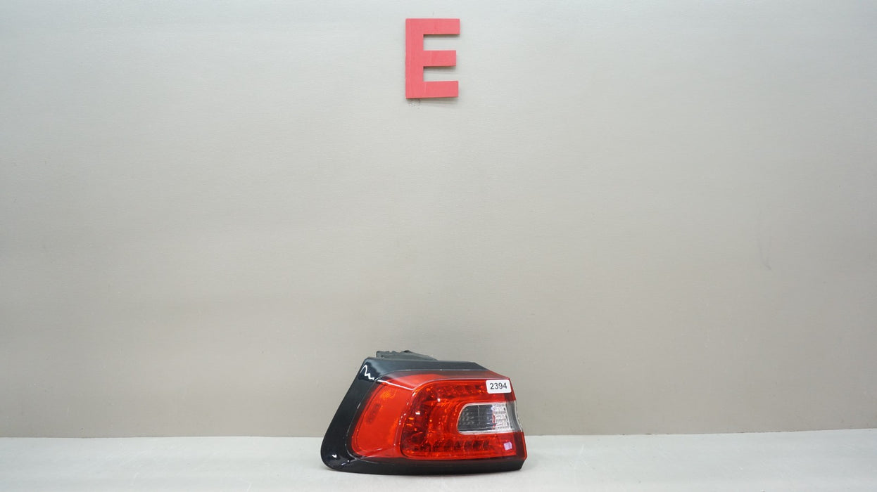 2014-2018 JEEP CHEROKEE REAR LEFT DRIVERS SIDE TAIL LIGHT OEM