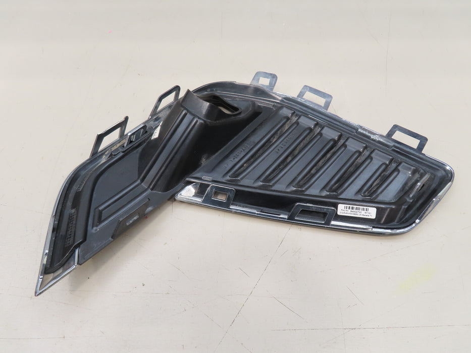 2020-2021 GMC ACADIA FRONT LEFT DRIVER SIDE FOG LIGHT COVER BEZEL OEM 84904730