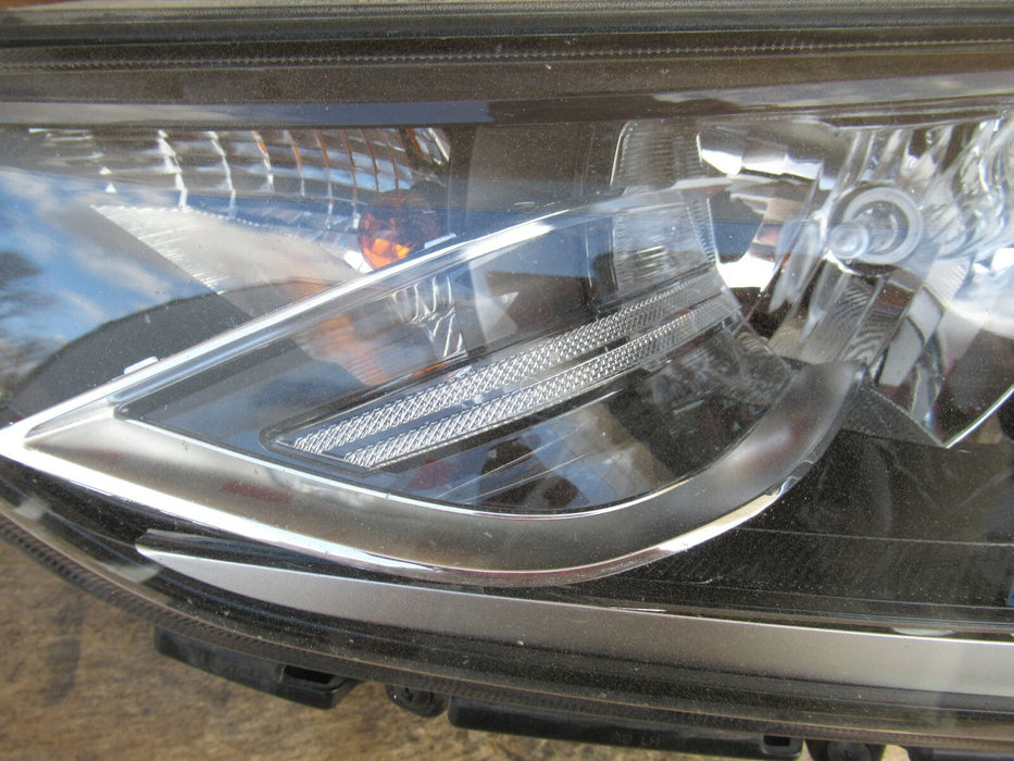 2017-2018 HYUNDAI ELANTRA LEFT DRIVER SIDE HALOGEN HEADLIGHT HEADLAMP OEM
