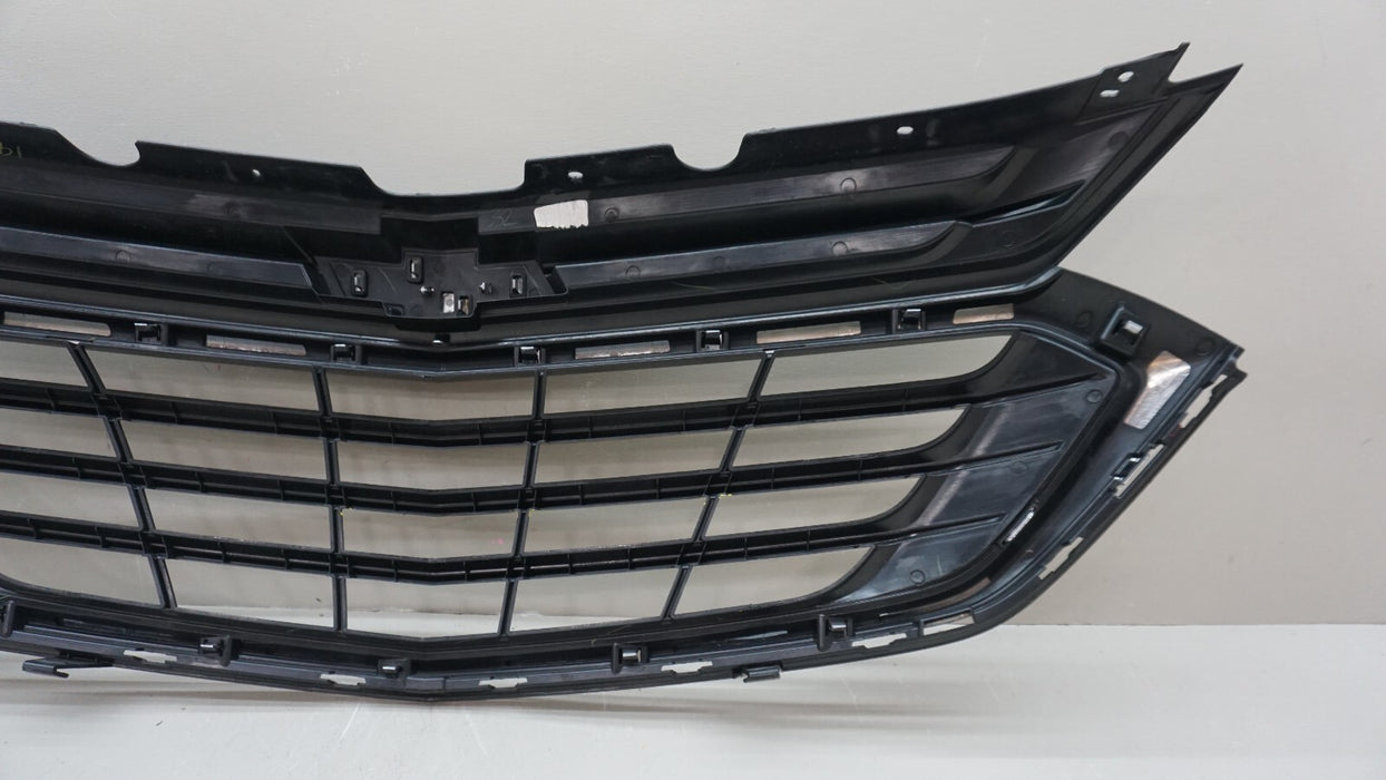 2018-2021 CHEVROLET EQUINOX FRONT BUMPER GRILLE GRILL W/ EMBLEM OEM 84150736