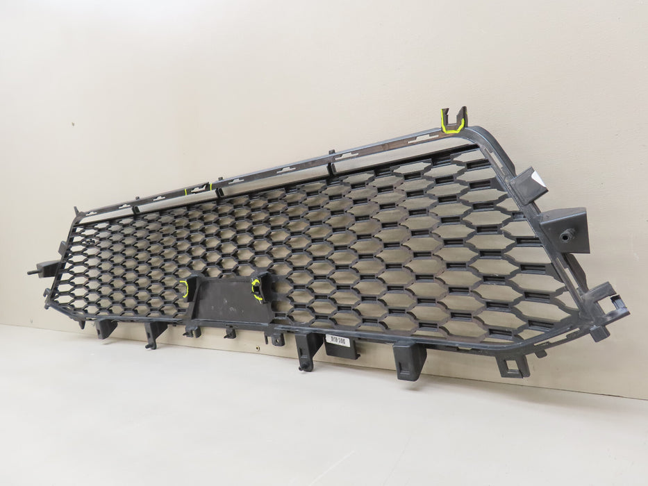 2022-2024 JEEP GRAND CHEROKEE FRONT BUMPER LOWER GRILL GRILLE OEM
