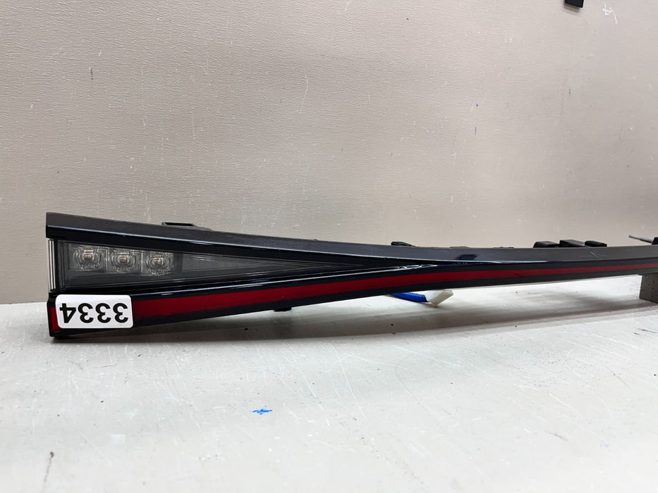 2021-2025 LEXUS IS300 IS350 IS500 CENTER TAIL LIGHT OEM 81580-53190