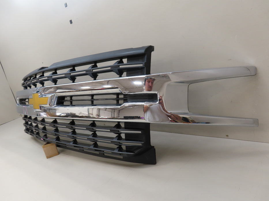 2019-2022 CHEVROLET SILVERADO 1500 FRONT RADIATOR GRILLE GRILL OEM