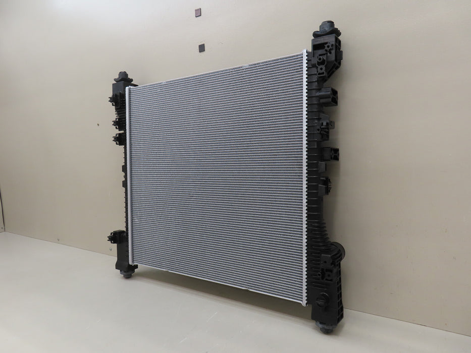 2021-2024 JEEP GRAND CHEROKEE L FRONT RADIATOR OEM 68488315AC
