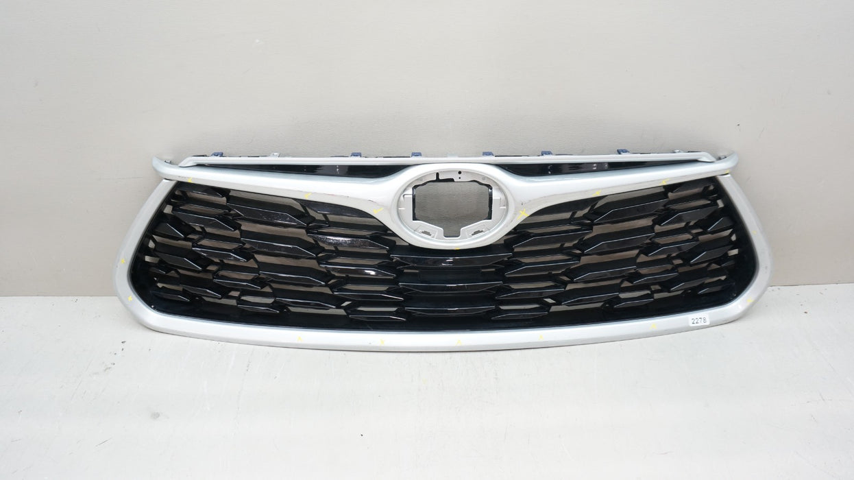 2020-2024 TOYOTA HIGHLANDER FRONT RADIATOR GRILLE GRILL 5311-OE250 OEM