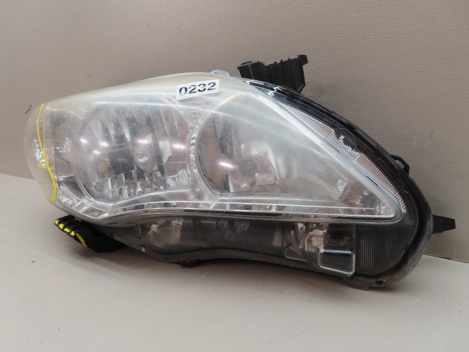 2011-2013 TOYOTA COROLLA FRONT RIGHT PASSENGER SIDE HEADLIGHT LAMP HALOGEN OEM