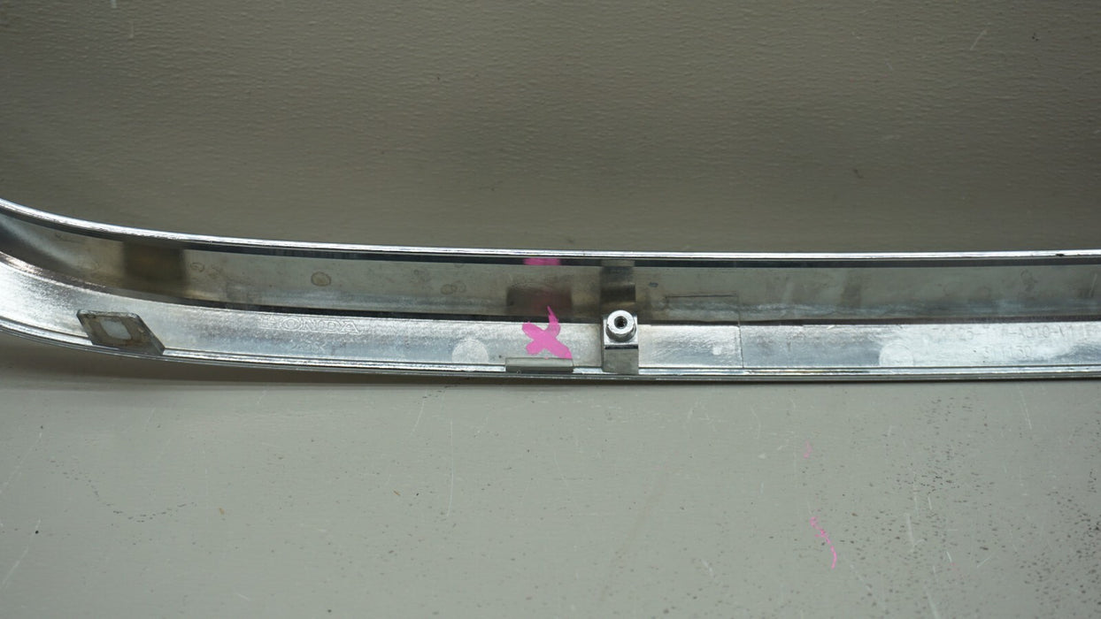 2015-2016 HONDA CR-V FRONT GRILLE CHROME TRIM 71123-T1W-A010 OEM