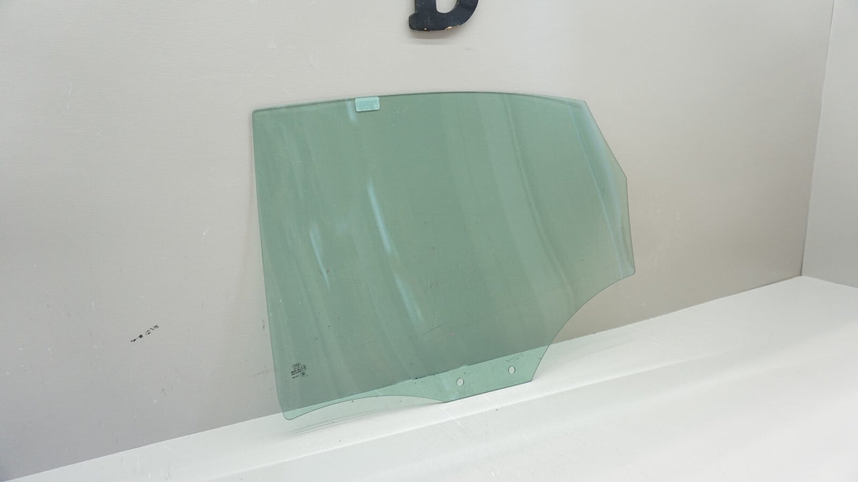 2012-2018 AUDI A6 C7 SEDAN REAR RIGHT SIDE DOOR PANEL WINDOW GLASS OEM 43R00082