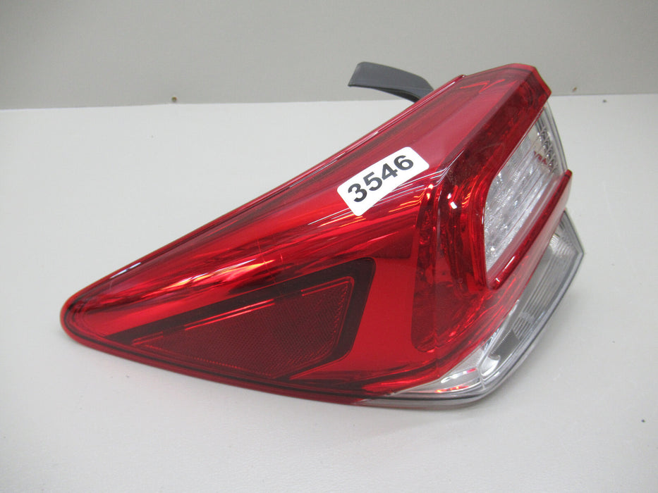 2018 - 2020 Subaru Crosstrek Outer Tail Light LAMP (LEFT/DRIVERS) OEM