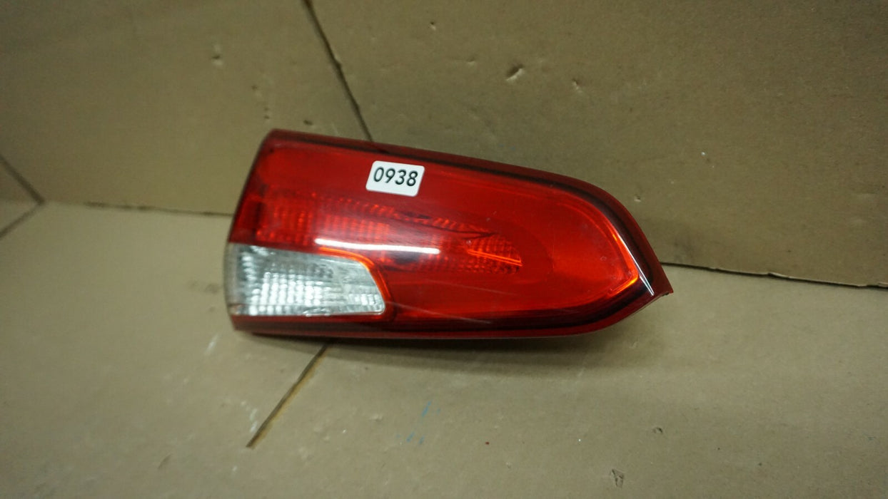 2014-2016 KIA FORTE REAR RIGHT PASSENGER SIDE INNER TAIL LIGHT HALOGEN LAMP OEM