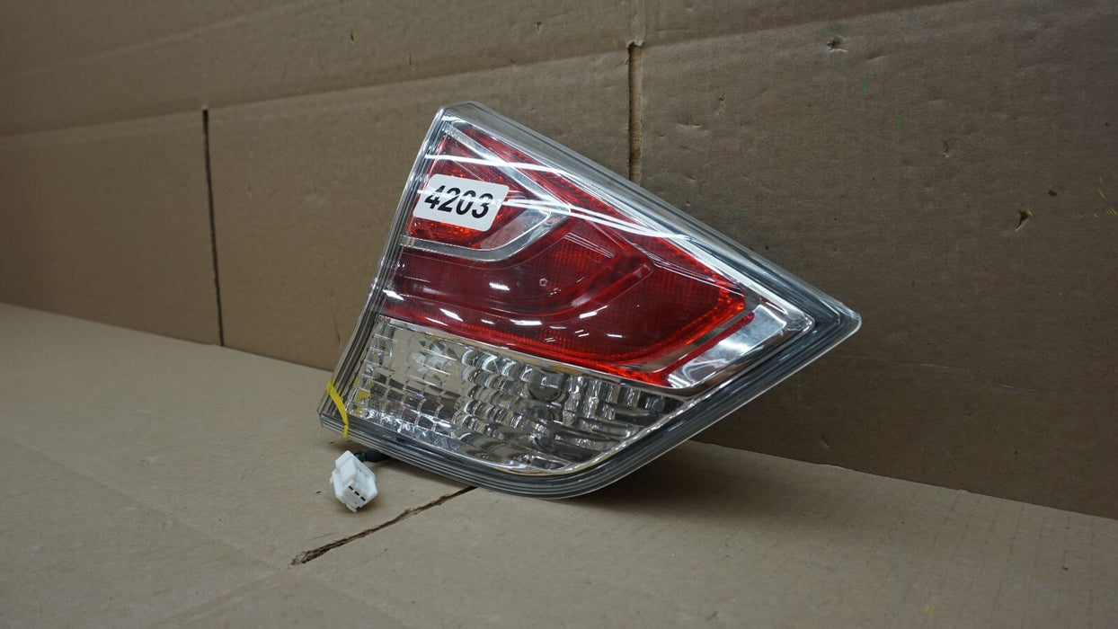 2014-2016 NISSAN ROGUE REAR LEFT SIDE INNER TRUNK TAIL LIGHT OEM 14 15 16
