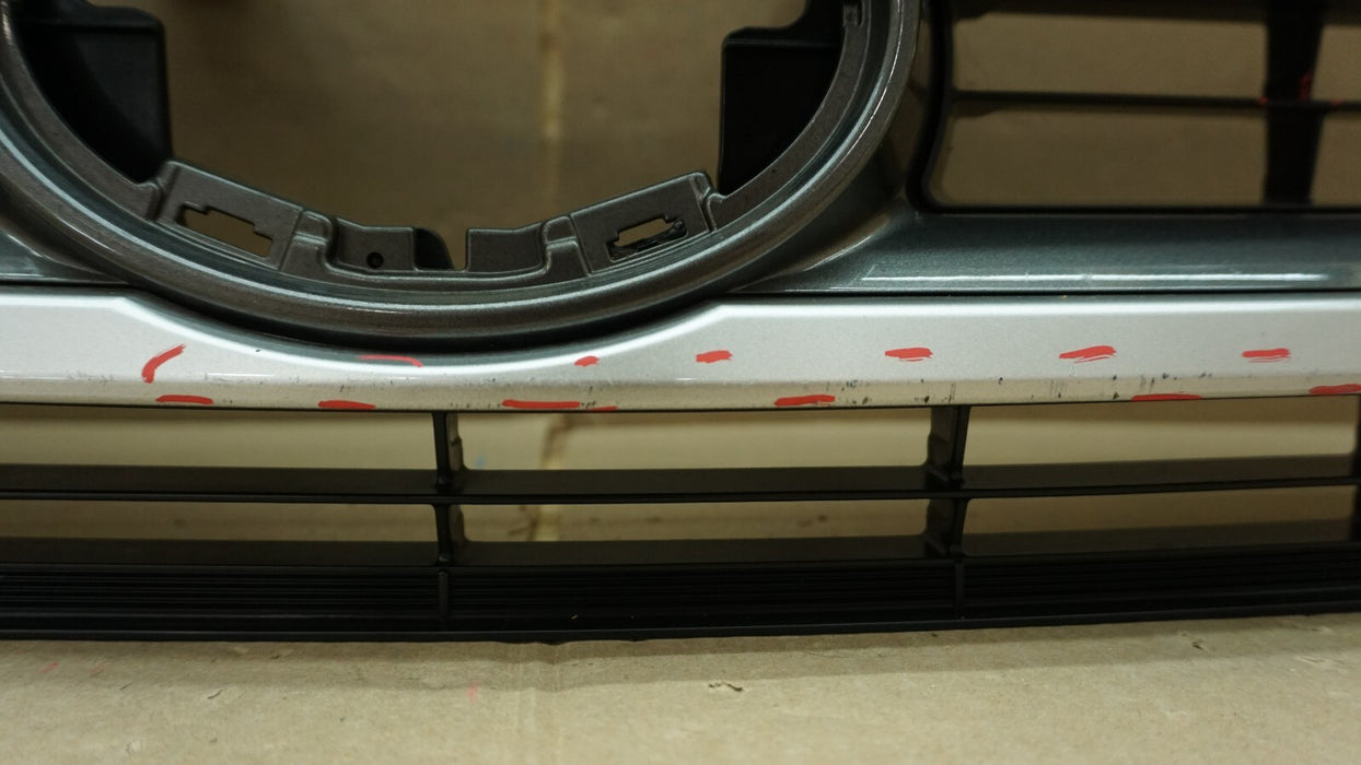 2017-2018 TOYOTA HIGHLANDER FRONT BUMPER UPPER GRILL GRILLE OEM 531110E220 17 18