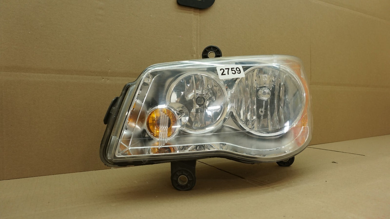 2008-2016 CHRYSLER TOWN & COUNTRY LEFT DRIVER SIDE HEADLIGHT HALOGEN OEM