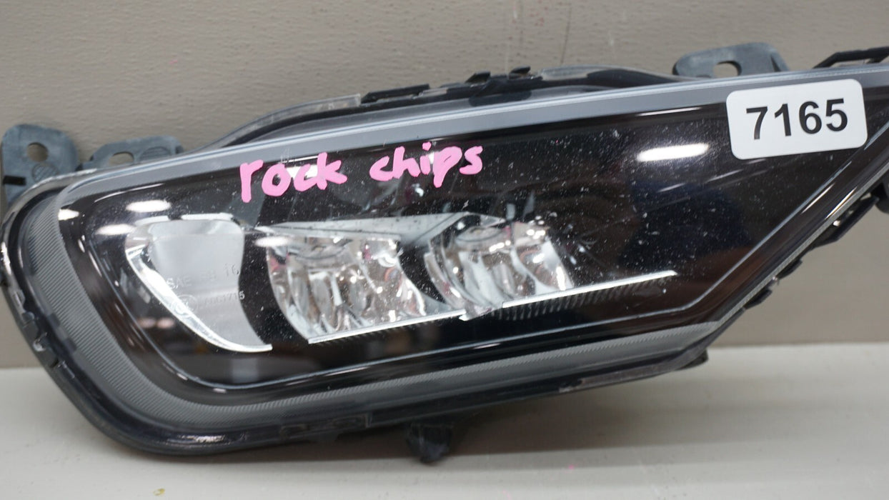 2016-2020 VOLVO S90 FRONT RIGHT PASSENGER SIDE FOG LIGHT OEM 17 18 19