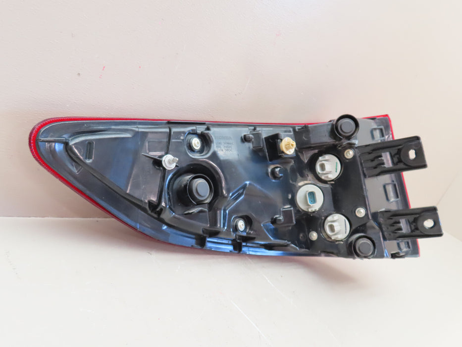2018 2019 2020 2021 HONDA ODYSSEY REAR RIGHT PASSENGER OUTER TAIL LIGHT OEM