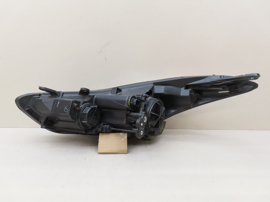 2013-2016 HYUNDAI ELANTRA RIGHT PASSENGER SIDE HEADLIGHT HALOGEN HEADLAMP OEM