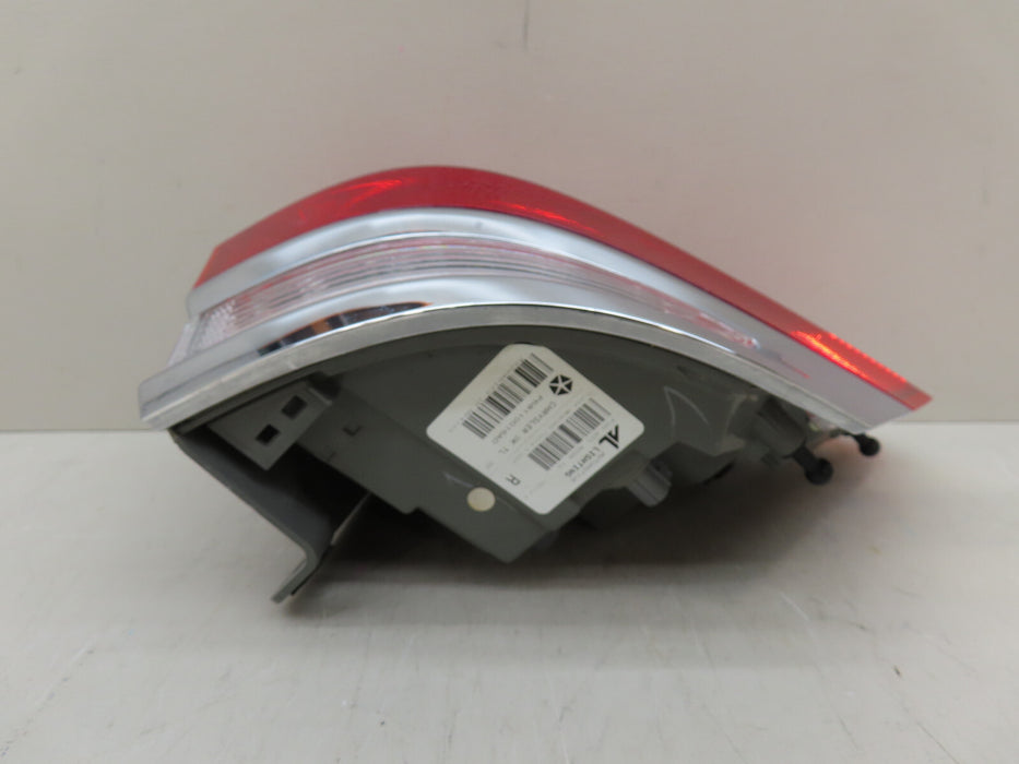 2014-2019 JEEP GRAND CHEROKEE RIGHT TAILLIGHT LAMP OEM P68110016AD