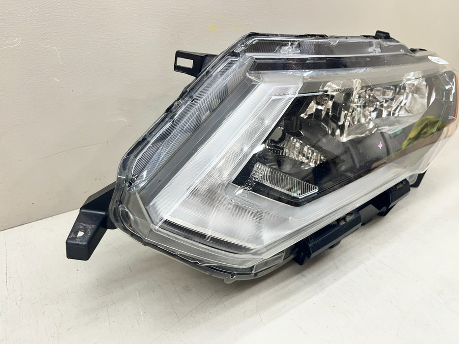 2017-2020 NISSAN ROGUE HALOGEN LEFT DRIVER HEADLIGHT OEM