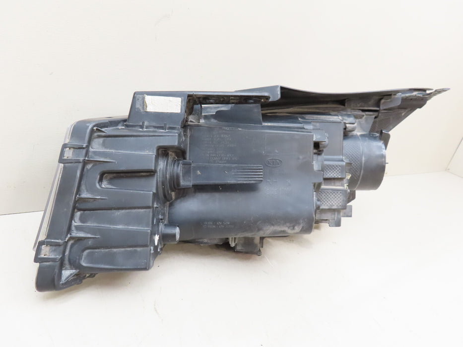 2015-2018 KIA SEDONA FRONT RIGHT PASSENGER SIDE HEADLIGHT OEM 92102-A9