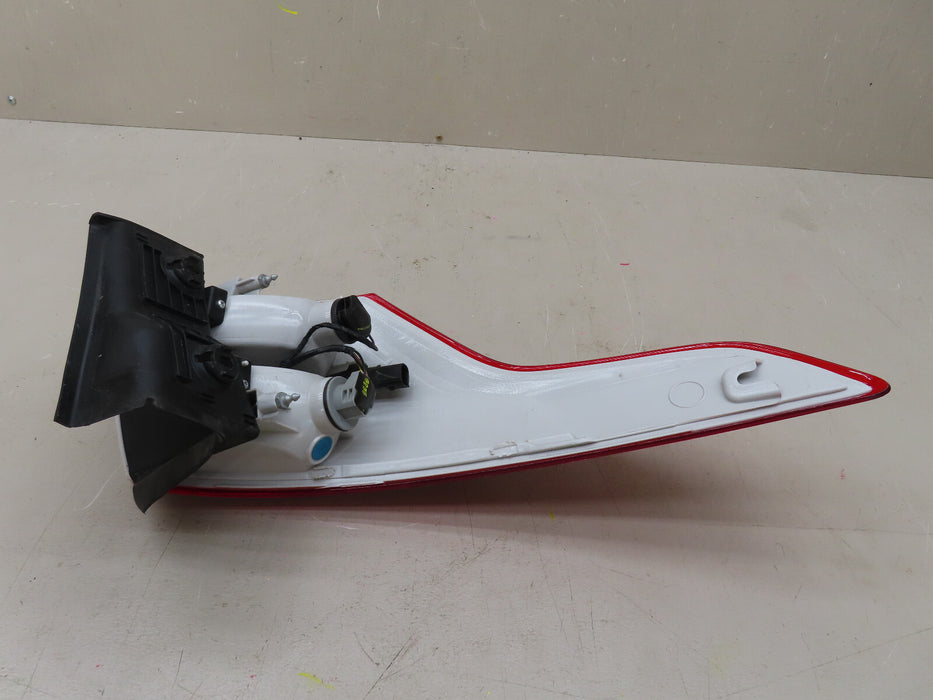 2013 2014 2015 2016 FORD ESCAPE REAR RIGHT PASSENGER SIDE TAIL LIGHT LAMP OEM