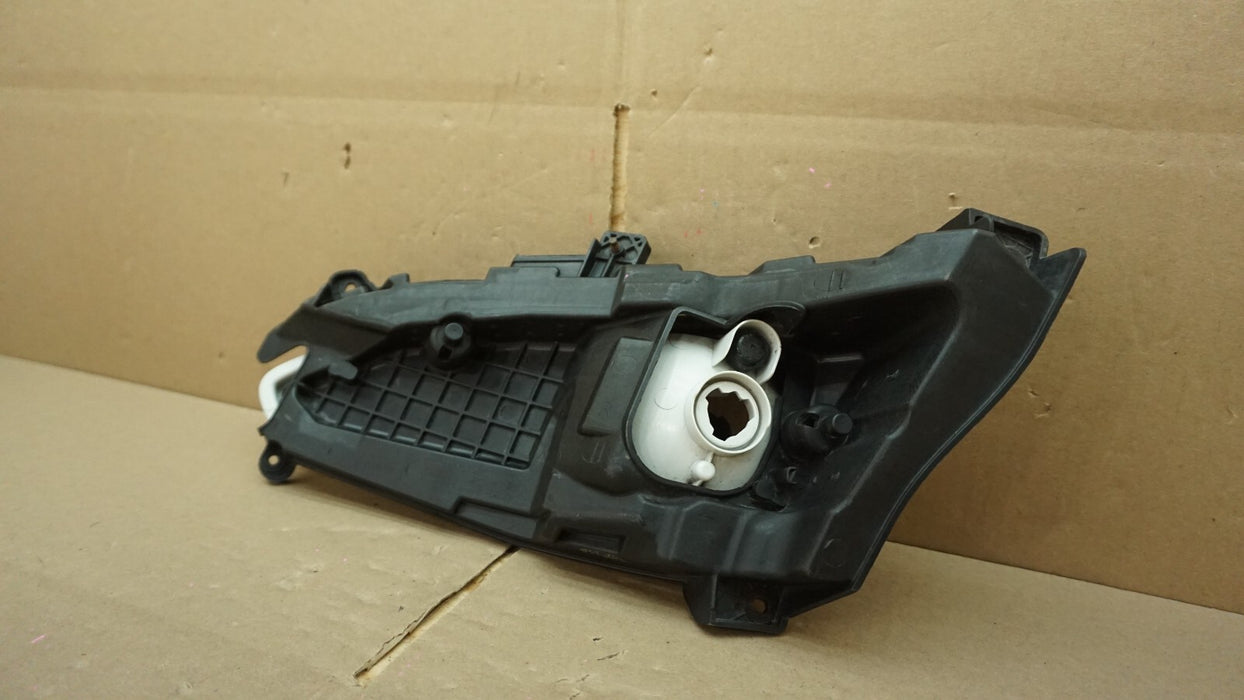2013-2016 HYUNDAI SANTA FE SPORT FRONT RIGHT PASSENGER SIDE FOG LIGHT OEM