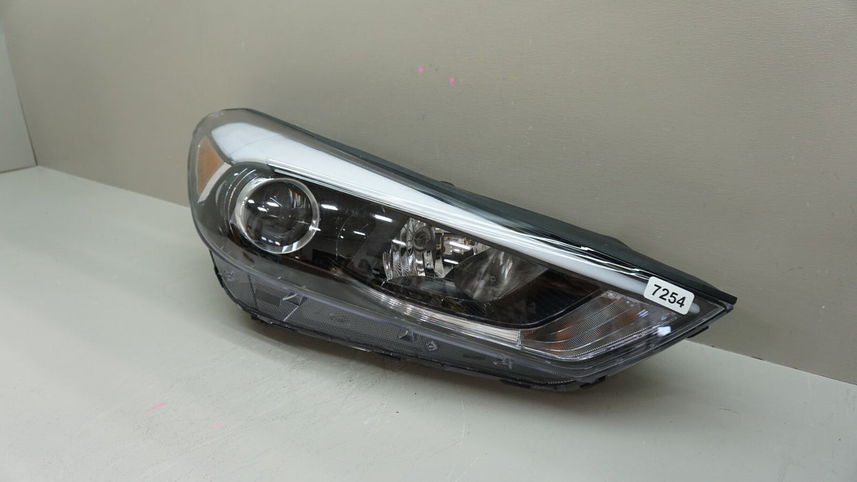 2016-2018 HYUNDAI TUCSON FRONT RIGHT PASSENGER SIDE HEADLIGHT HALOGEN AFTERMARKE