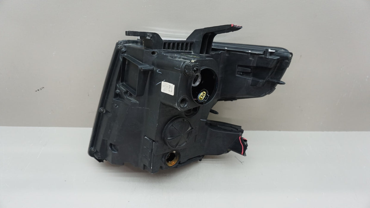 2015-2020 CHEVROLET TAHOE SUBURBAN FRONT RH RIGHT PASSENGER SIDE HEADLIGHT OEM