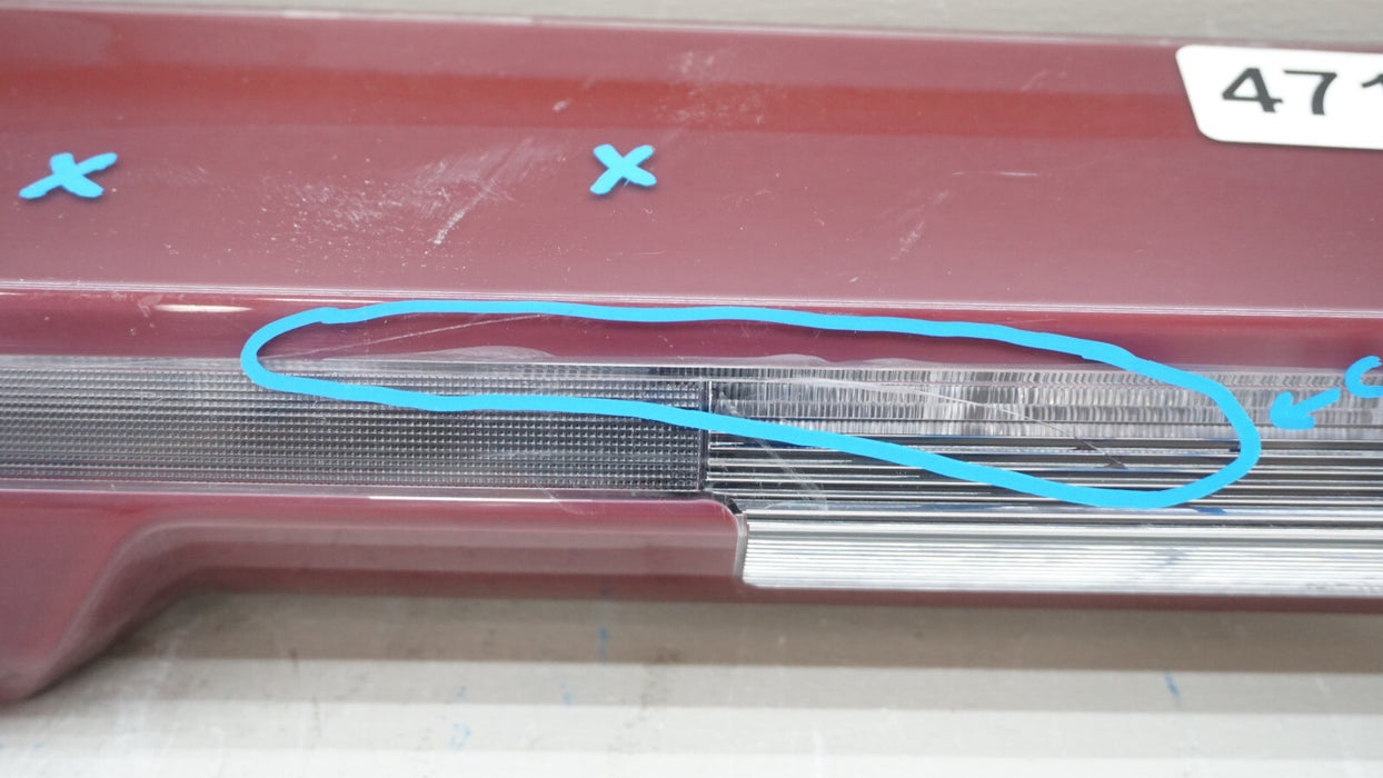 2019-2023 CHEVROLET SILVERADO GMC SIERRA HD HIGH MOUNT 3RD BRAKE LIGHT OEM