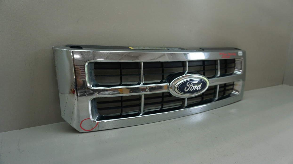 2008-2012 FORD ESCAPE FRONT BUMPER CENTER GRILL GRILLE OEM L84-8A164-AJW