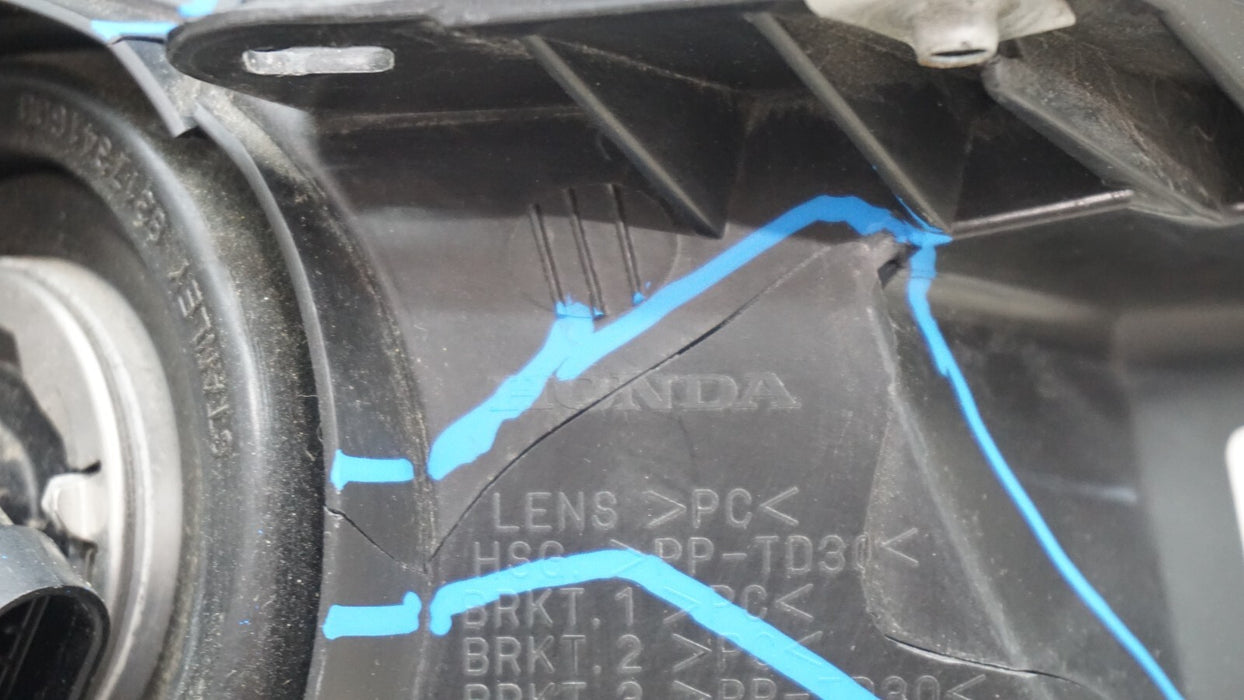 2015-2016 HONDA CRV FRONT LEFT DRIVER SIDE HEADLIGHT OEM