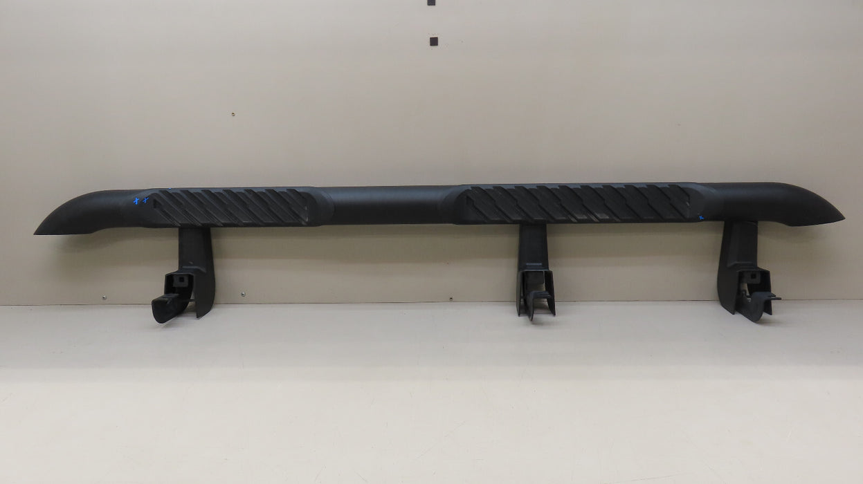 2019-2023 CHEVROLET SILVERADO 1500 CREW CAB LEFT RUNNING BOARD STEP OEM 84067175