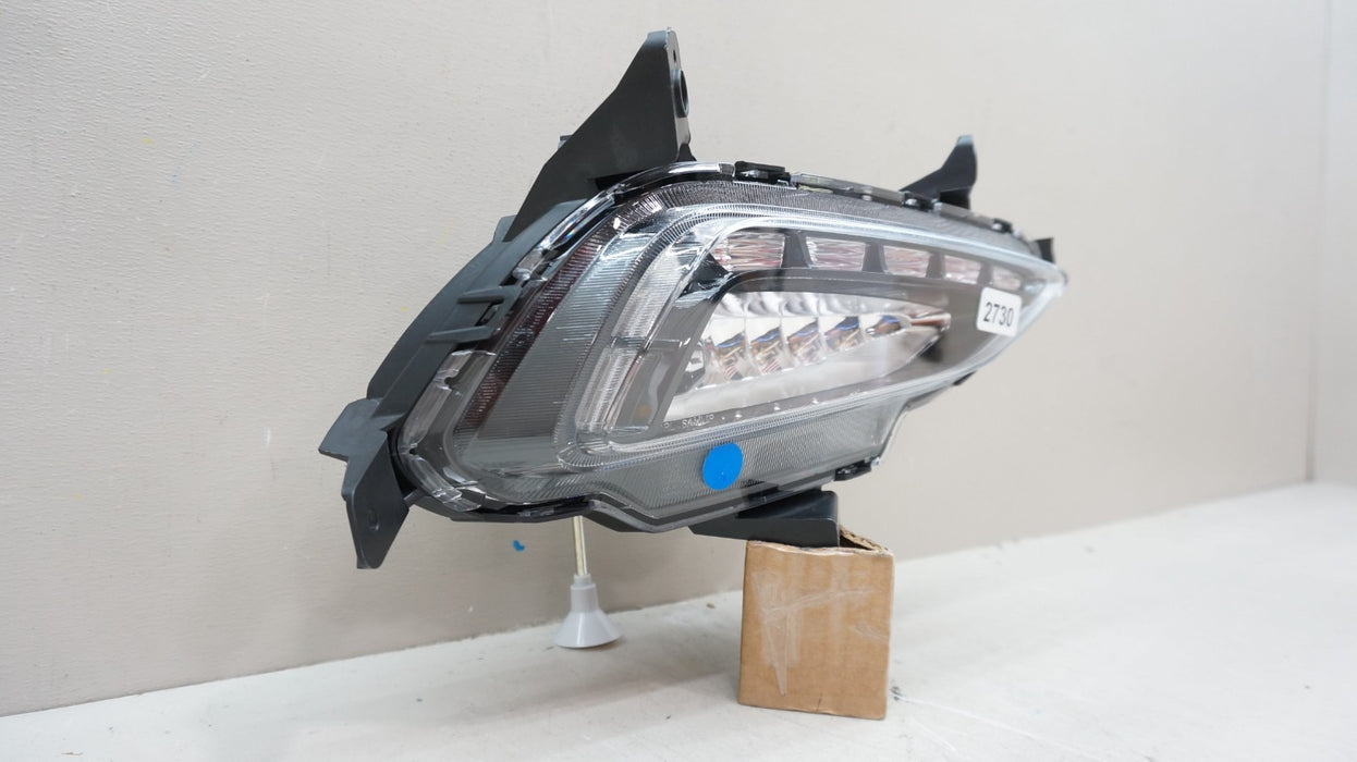 2016-2018 HYUNDAI TUCSON FRONT RIGHT PASSENGER SIDE FOG DLR LIGHT OEM