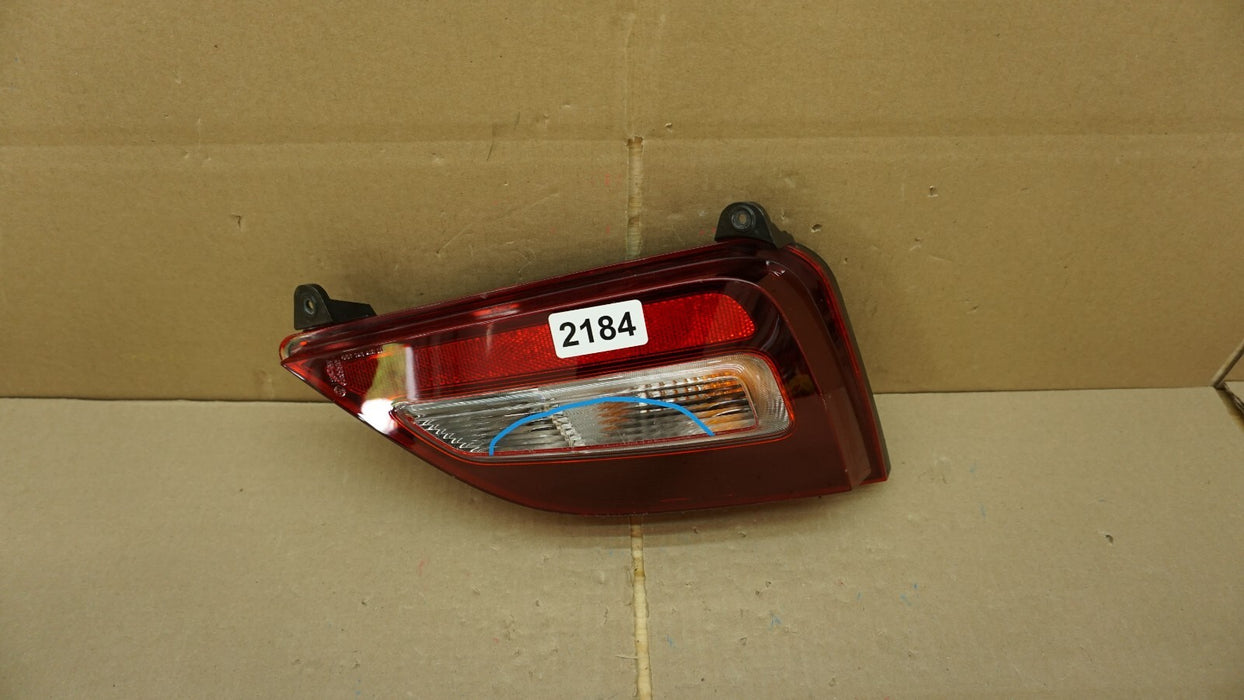 2019-2020 HYUNDAI SANTA FE REAR RIGHT PASSENGER SIDE BACK UP LIGHT OEM 92406S10
