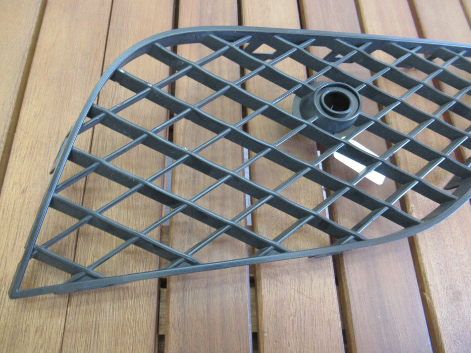 2016-2017 BENTLEY COTINENTAL FRONT BUMPER RIGHT PASSENGER LOWER GRILLE GRILL OEM