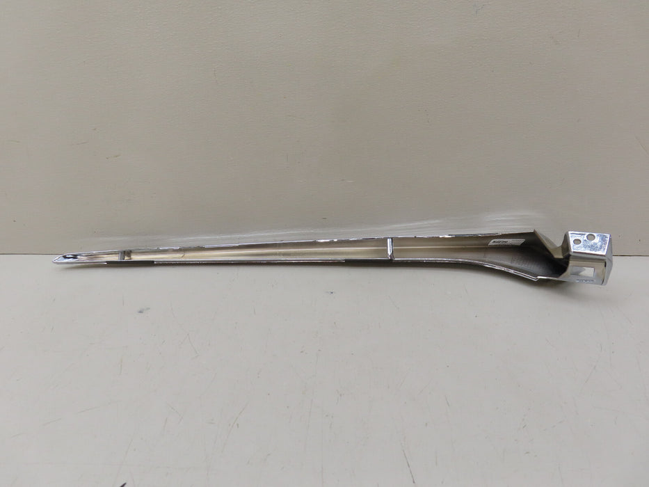 2023-2024 HONDA CR-V FRONT RIGHT HEADLIGHT  MOLDING TRIM OEM 33102-3A1-A010