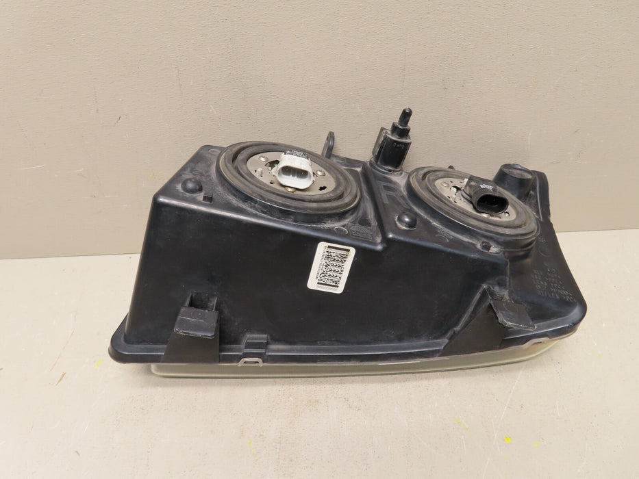 2003-2007 CHEVROLET SILVERADO 1500 AVALANCHE RH PASSENGER HEADLIGHT HALOGEN OEM