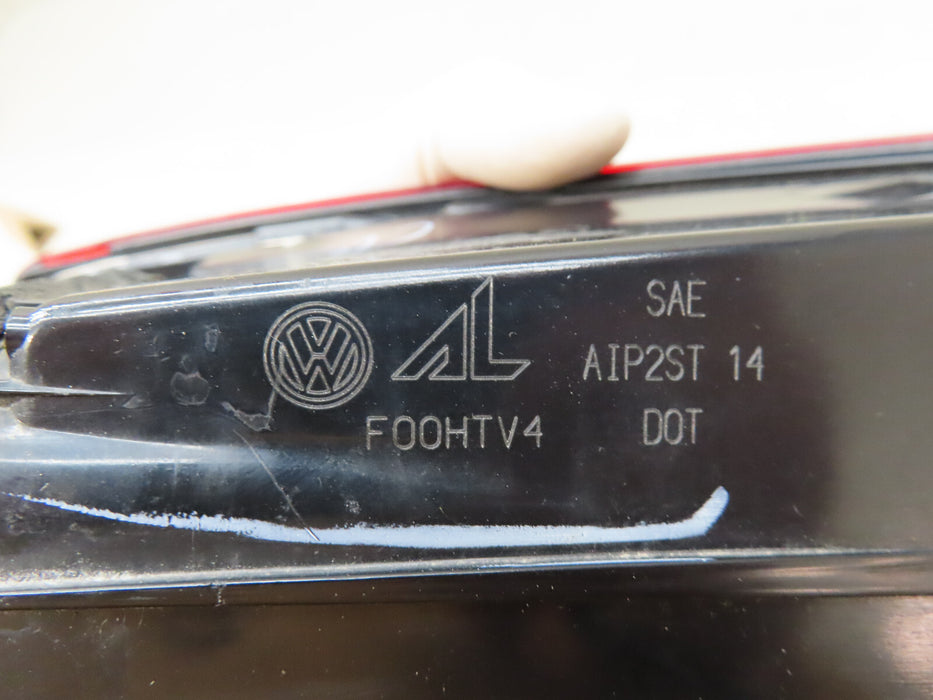 2016-2018 VOLKSWAGEN JETTA REAR RIGHT PASSENGER SIDE OUTER TAIL LIGHT LAMP OEM