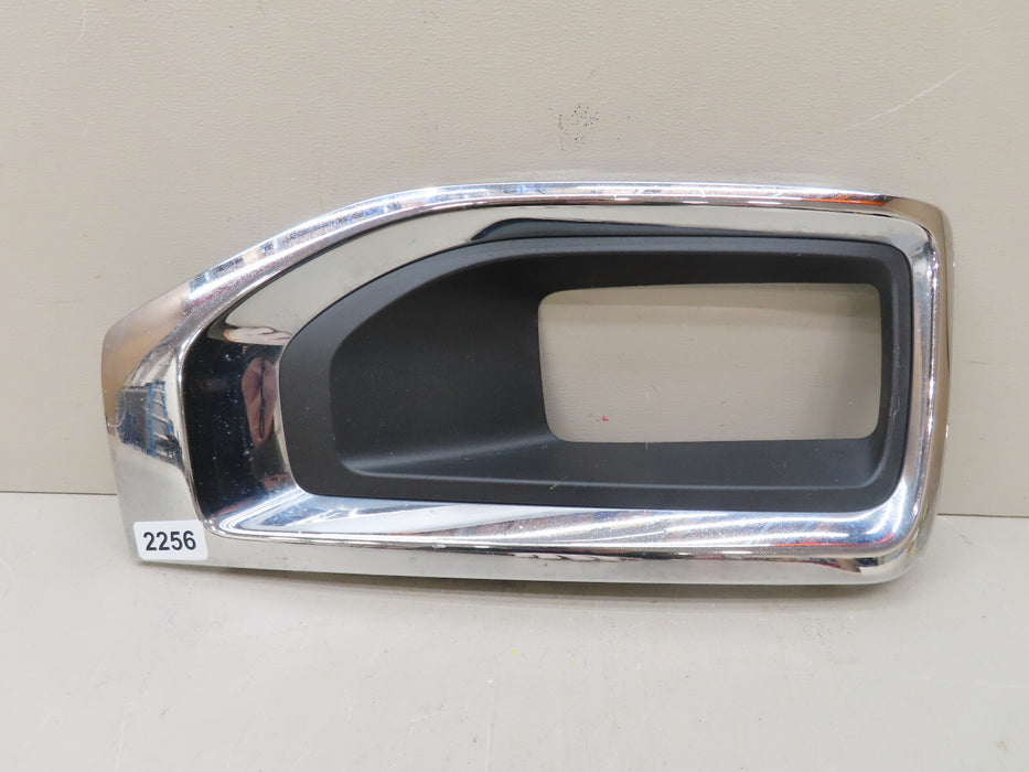 2015-2020 GMC/CADILLAC YUKON-ESCALADE FRONT LEFT DRIVER FOG LIGHT BEZEL OEM