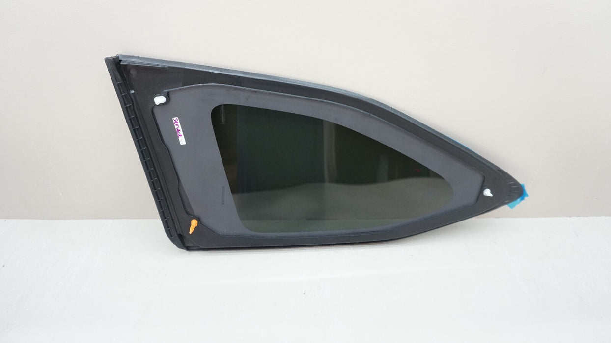 2020-2025 TOYOTA HIGHLANDER REAR RIGHT PASSENGER SIDE QUARTER WINDOW GLASS OEM