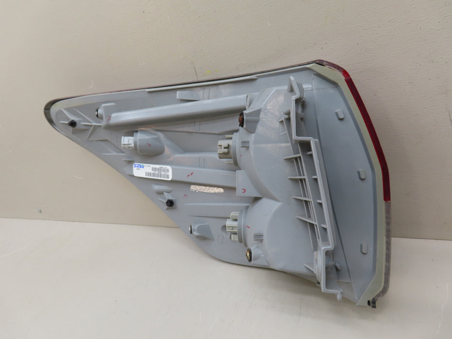 2013-2016 NISSAN PATHFINDER REAR RIGHT PASSENGER TAIL LIGHT OUTER AFTERMARKET