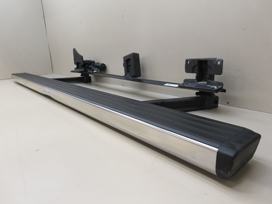 2022-2023 CHEVROLET-GMC SILVERADO/SIERRA 1500 RETRACTING RUNNING BOARD OEM