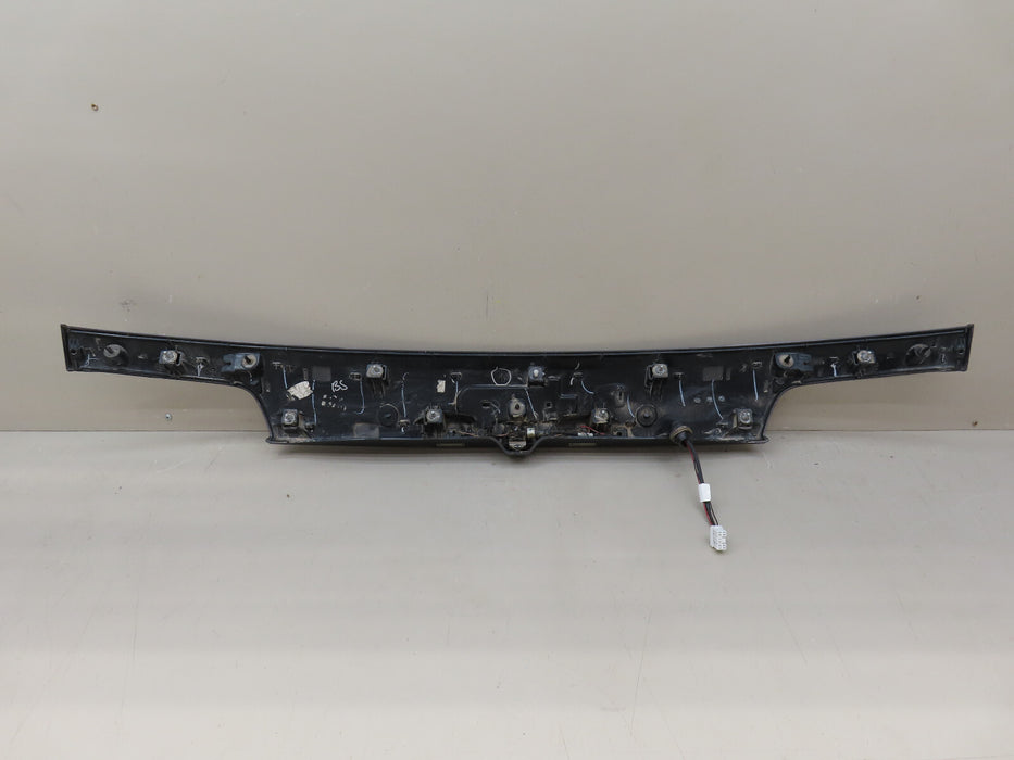 2014-2024 JEEP GRAND CHEROKEE REAR TRIM PANEL MOLDING W/CAMERA OEM 1WD55TRMAD