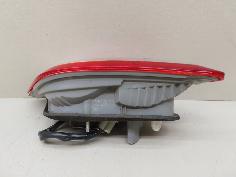 2007-2009 TOYOTA CAMRY REAR RIGHT PASSENGER SIDE TRUNK INNER TAIL LIGHT OEM