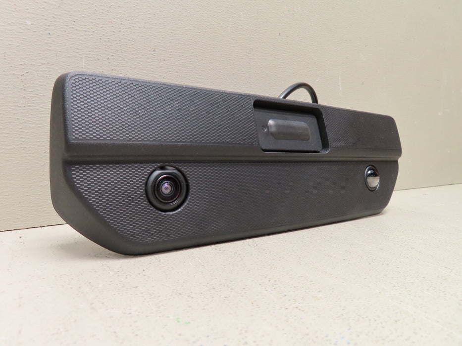 84758071 Chevrolet, GMC Silverado 1500, Sierra 1500 Gate Tailgate Handle OEM