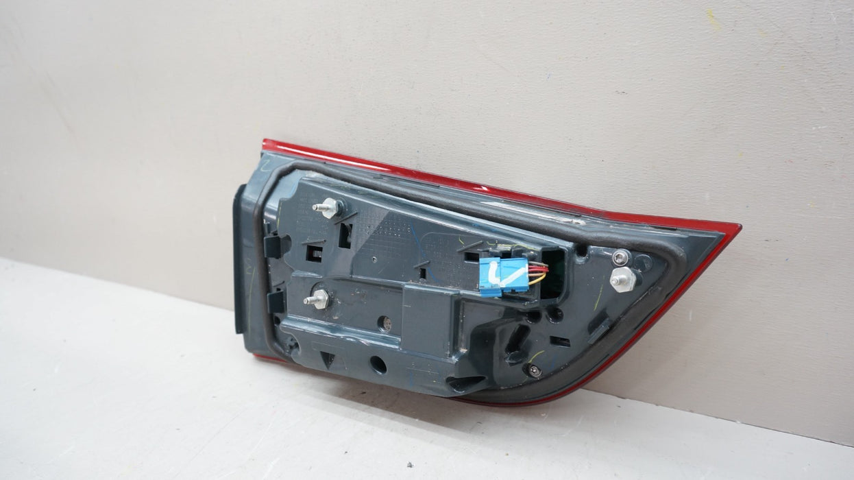 2014-2018 BMW X5 F15 REAR RIGHT PASSENGER SIDE INNER TAIL LIGHT OEM 011298-04