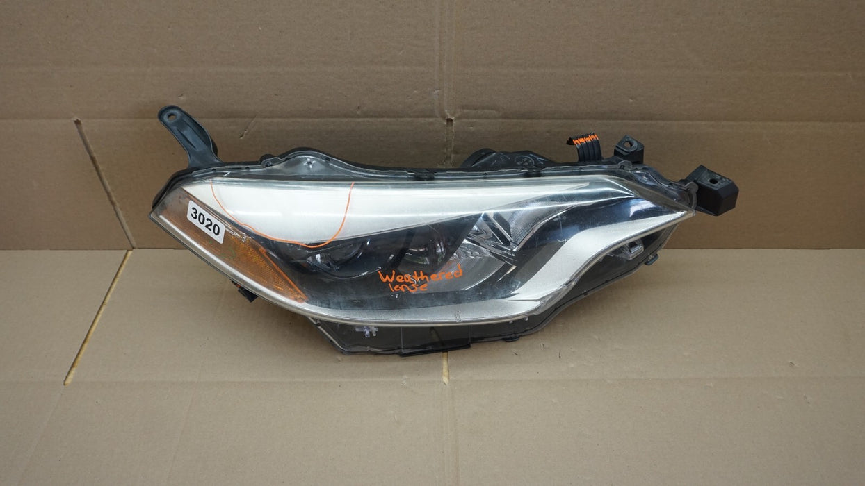 2014-2016 TOYOTA COROLLA FRONT RIGHT PASSENGERS SIDE HEADLIGHT OEM 14 15 16